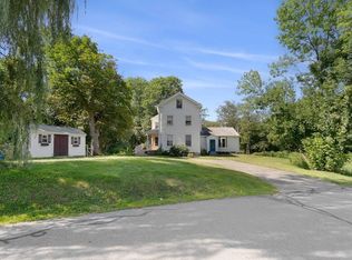 34 Dole Pl, West Newbury, MA 01985