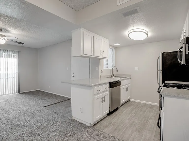 Ponderosa Ranch Apartments — Photo 11