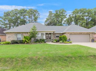 203 Treat Dr, Broussard, LA 70518