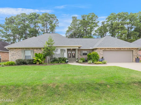 203 Treat Dr, Broussard, LA 70518