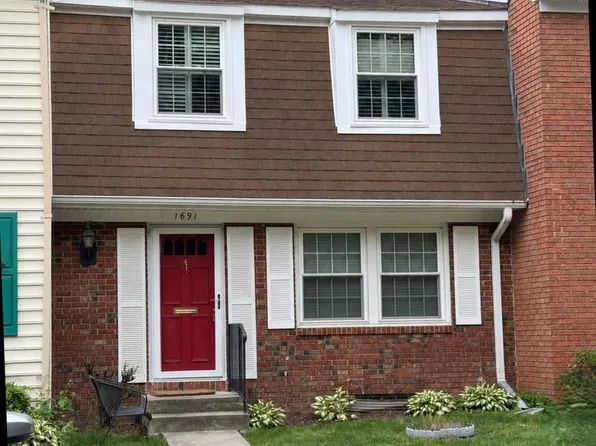 1691 Freemont Ct, Crofton, MD 21114