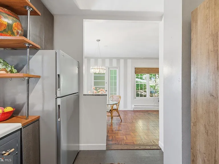 3712 Valley Dr — Photo 16