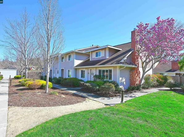 128 Miramonte Dr, Moraga, CA 94556