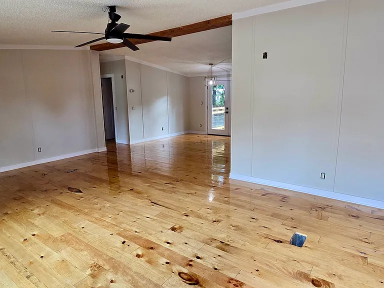 107 Juliette Cir — Photo 2