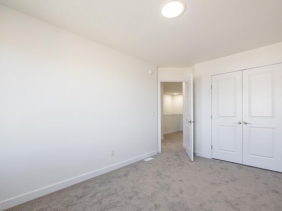 4th image of 10718 99th St