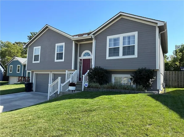 213 Rachel Ct, Independence, MO 64055