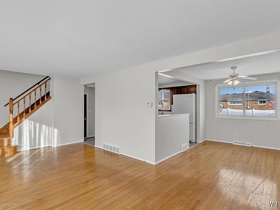 3rd image of 57 Karen Ln