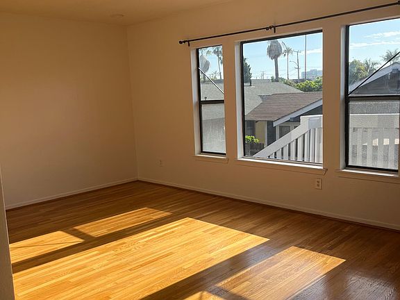 3rd image of 326 Temple Ave #B