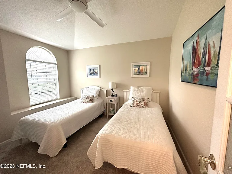 1624 Roberts Dr — Photo 6