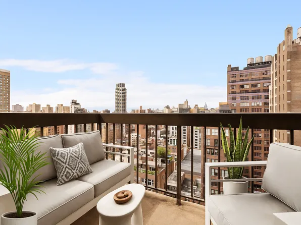 111 East 30th Street 20A image 1 of 20