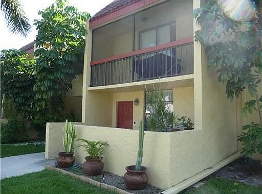 1st image of 743 SE 1st Way