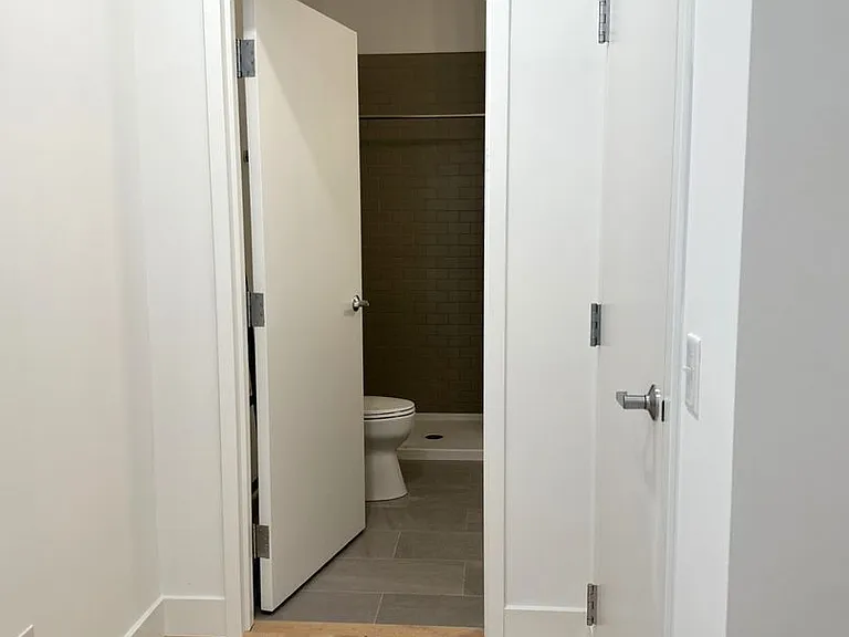 44 Warren St #308 — Photo 8