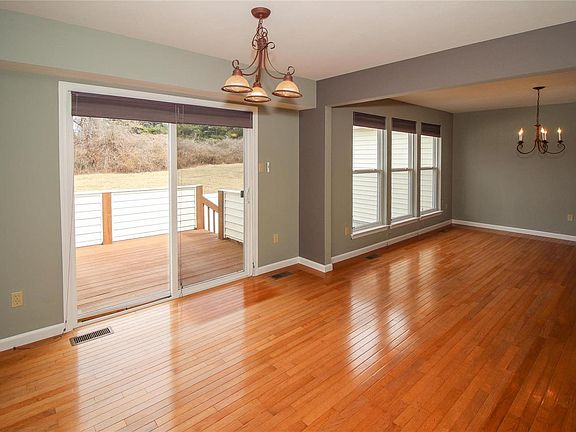 5th image of 4919 Montford Dr