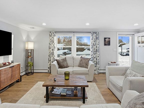 5th image of 7 Woodbrook Drive