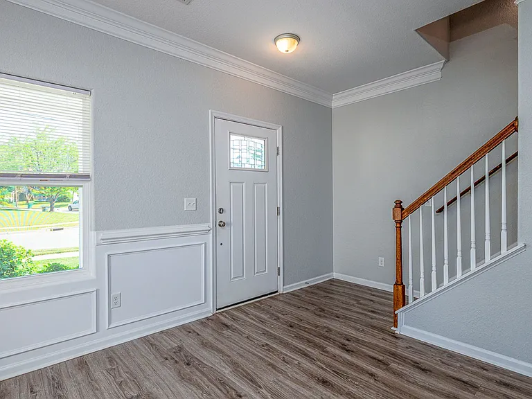 1311 Sunset Dr — Photo 7