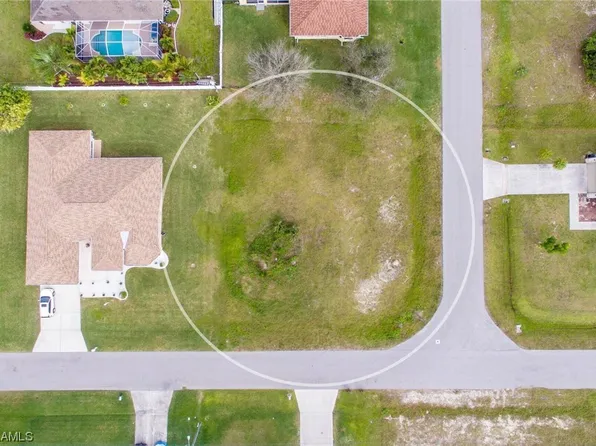 1215 SE 5th Ter, Cape Coral, FL 33990