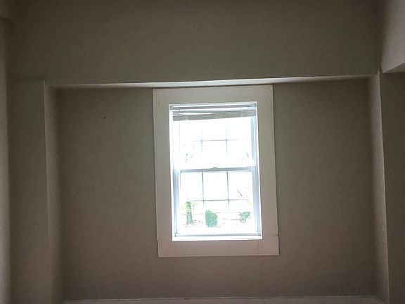 5th image of 2123 N College Ave APT 7