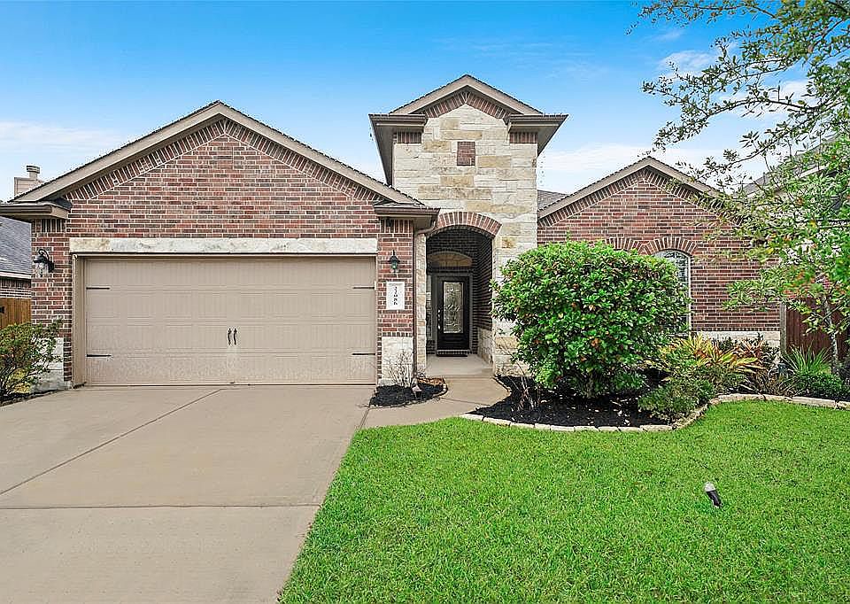 1st image of 22086 Mission Canyon Ln