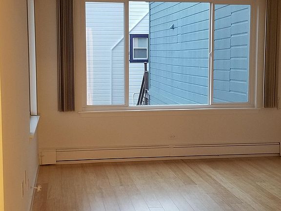 4th image of 195 Collingwood St APT 2