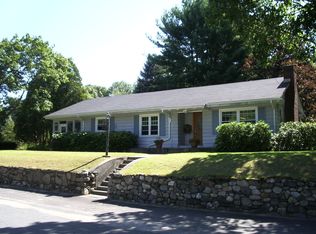 8 Wentworth Ave, Turners Falls, MA 01376