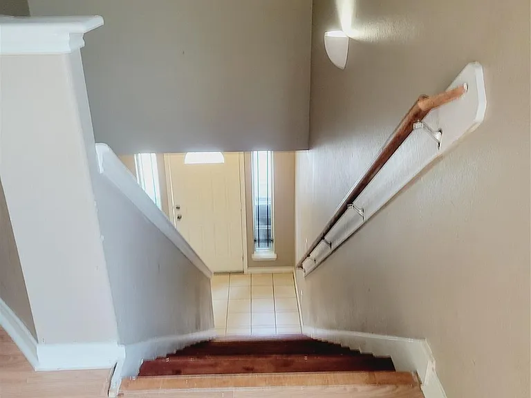 4611 Knoxville St — Photo 17