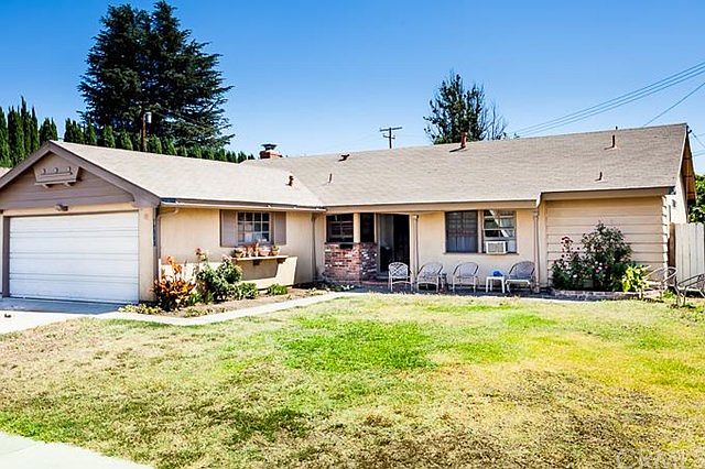 1st image of 19542 E Walnut Dr S