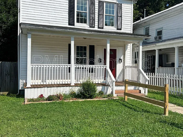 104 Lee Ave #A — Photo 1