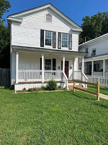 104 Lee Ave Photo 1