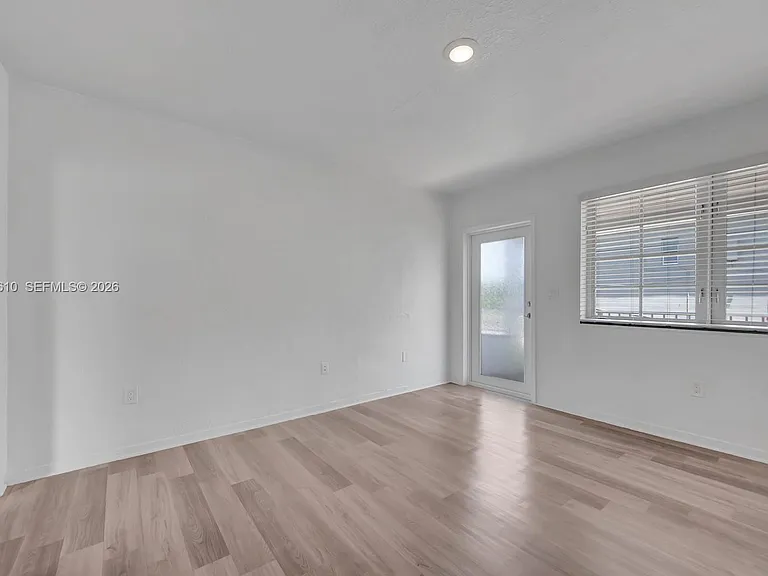 570 NE 68th St #1 — Photo 5
