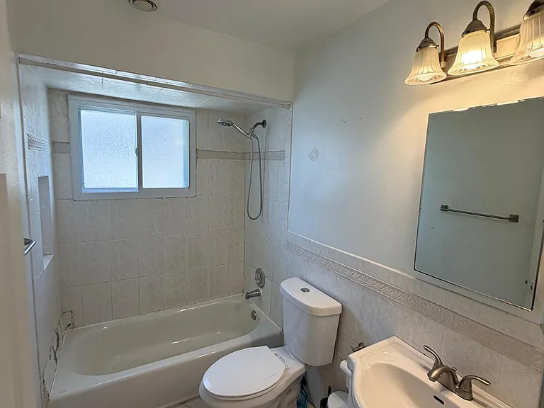 303 West Ln #1 — Photo 7