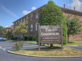 8126 Lake Ter APT G6, Louisville, KY 40222