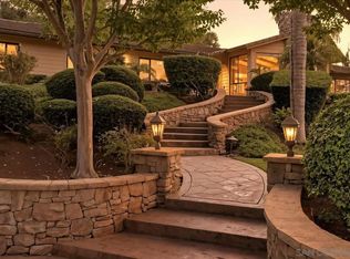 2927 Circle Dr, Escondido, CA 92029