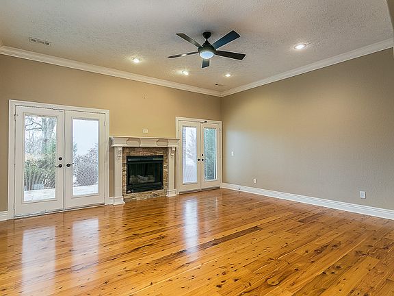 5th image of 11127 E Stonebriar Dr