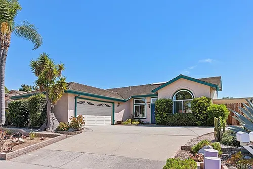1713 W Country Club Ln W Photo 1