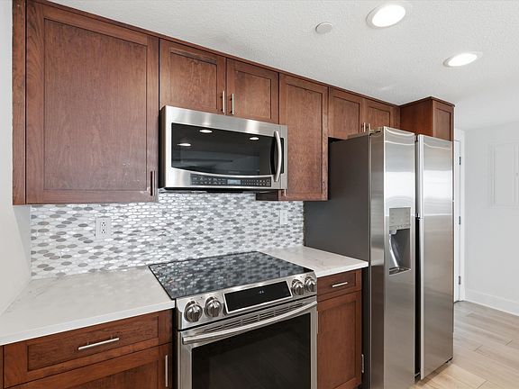 5th image of 300 S Duval St Unit 1607