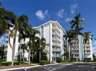 1300 Gulf Shore Blvd N APT 205, Naples, FL 34102