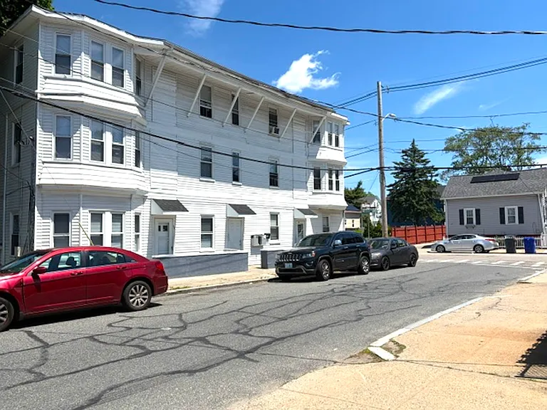3 Appian St #2 — Photo 2