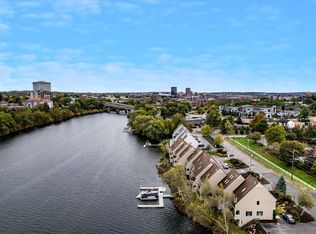 51 River Front Dr APT 2, Manchester, NH 03102