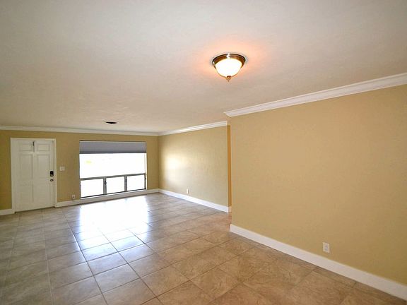 2nd image of 4851 NE 19th Ave