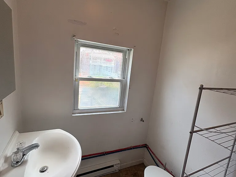 1121 N 15th St — Photo 2