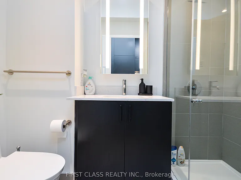135 Liberty St — Photo 19