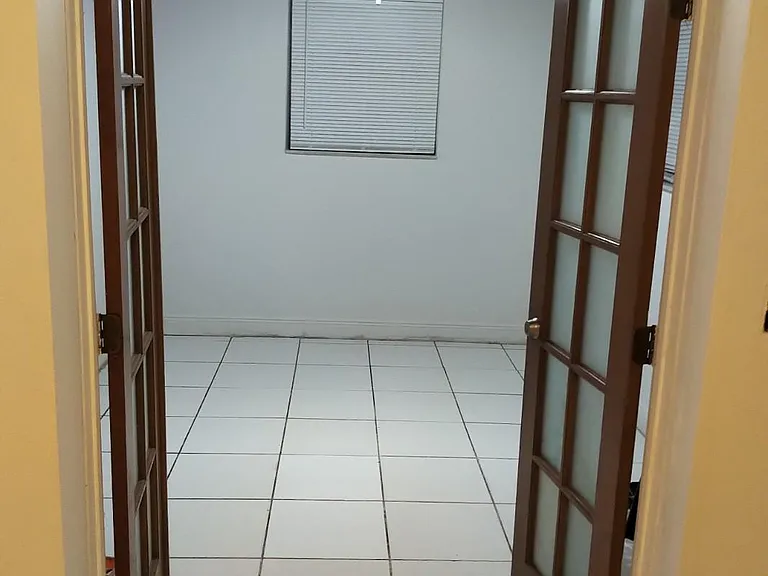 2813 Acapulco Dr — Photo 4