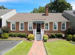 1787 Roanoke Rd, Fayetteville, NC 28304