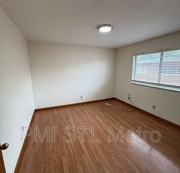 4838 S Broadway St #C — Photo 5