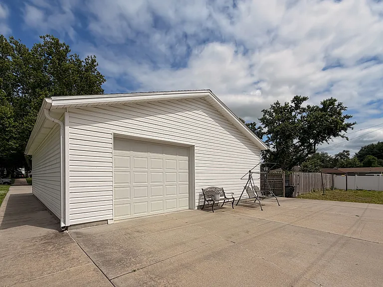Alley View/West Access to Garage
