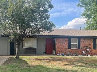 502 W Oak St, Fairview, OK 73737