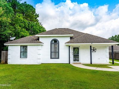 226 Dogwood St, Waveland, MS, 39576