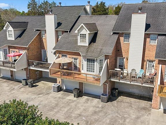 5th image of 2503 Cloister Ln