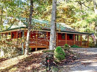 74 Mica Cir, Franklin, NC 28734