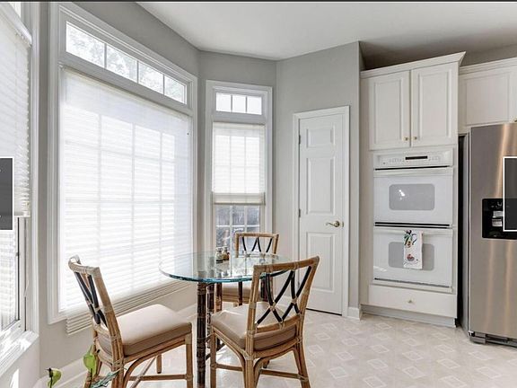 4th image of 8811 Hunting Lodge Ct